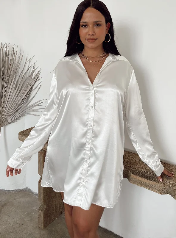 90210 Satin Shirt Mini Dress White Curve Stylish Short-Sleeve Mini Dress