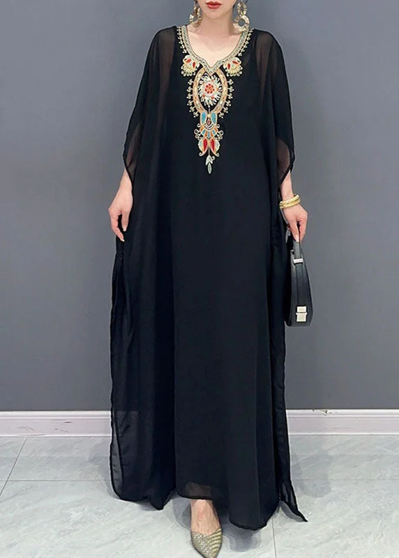 Bohemian Black V Neck Embroidered Patchwork Tulle Maxi Dresses Long Sleeve Cozy Knit Maxi Dress