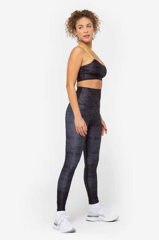 Black on Black Manifesto Leggings Fashionable Plus-Size Activewear