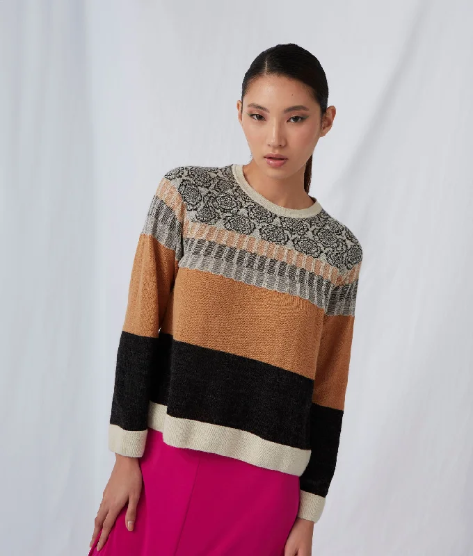 The Vase Sweater Solid Print Embellished