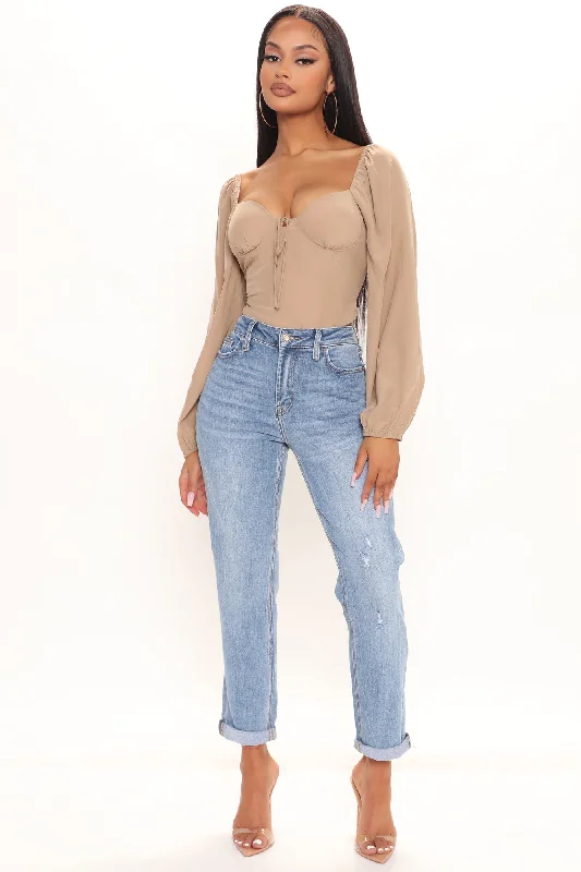 It's Official Stretch Mom Jeans - Medium Blue Wash Comfortable Straight-Legged Denim