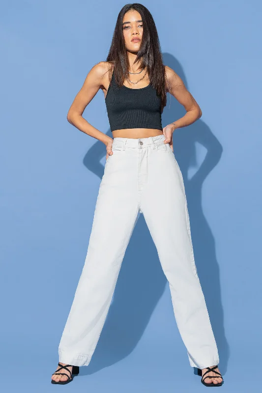 White Straight Fit Jeans Chic Vintage-Inspired Denim Jeans