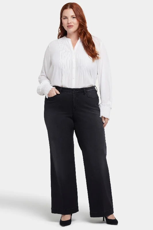 Teresa Wide Leg Jeans In Plus Size - Crosswinds Comfortable Zip-Up Skinny Jeans